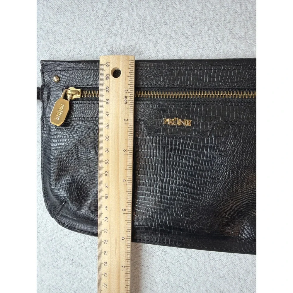 Prune Black Lizard Embossed Leather Wristlet Clutch Bag Gold Hardware Argentina